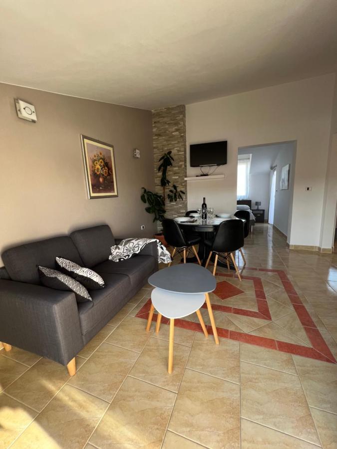 Apartmani M&L Μεντουλίν Εξωτερικό φωτογραφία